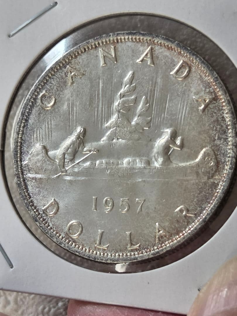 (稀少な状態)　カナダ連邦　エリザベス2世　1 ドル銀貨　1957