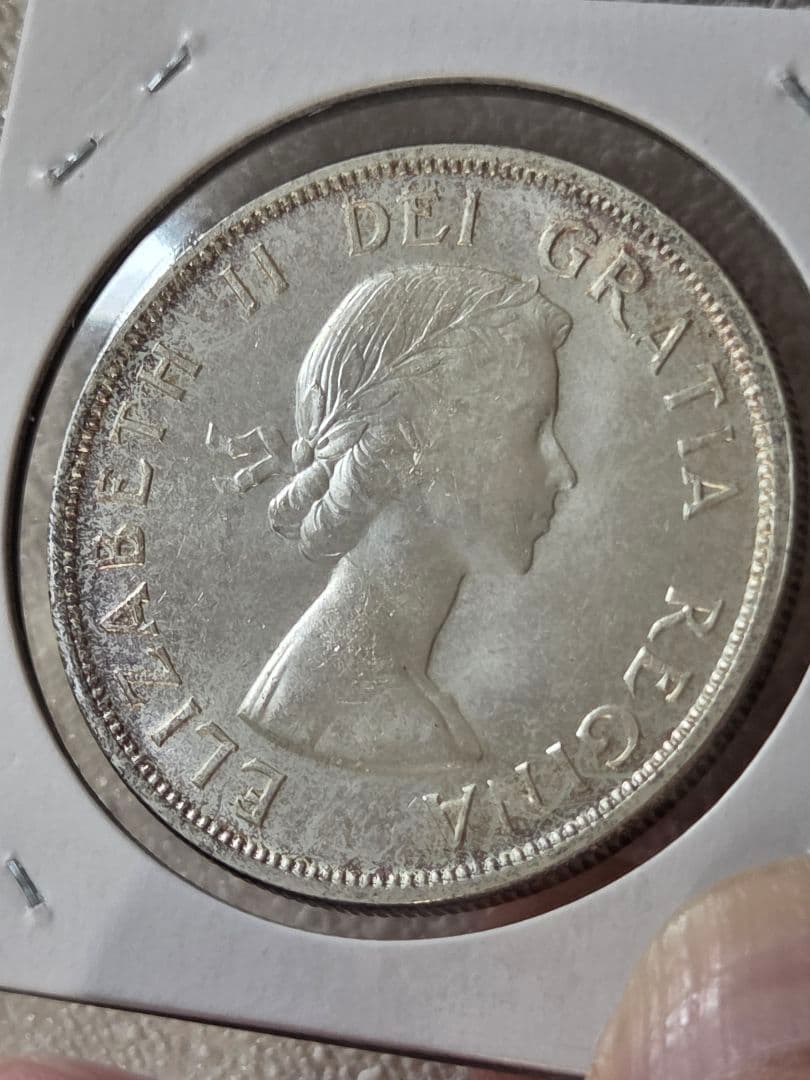 (稀少な状態)　カナダ連邦　エリザベス2世　1 ドル銀貨　1957