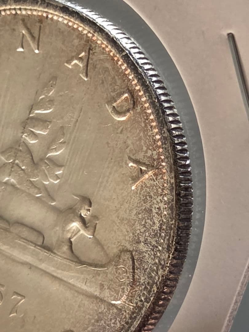 (稀少な状態)　カナダ連邦　エリザベス2世　1 ドル銀貨　1957