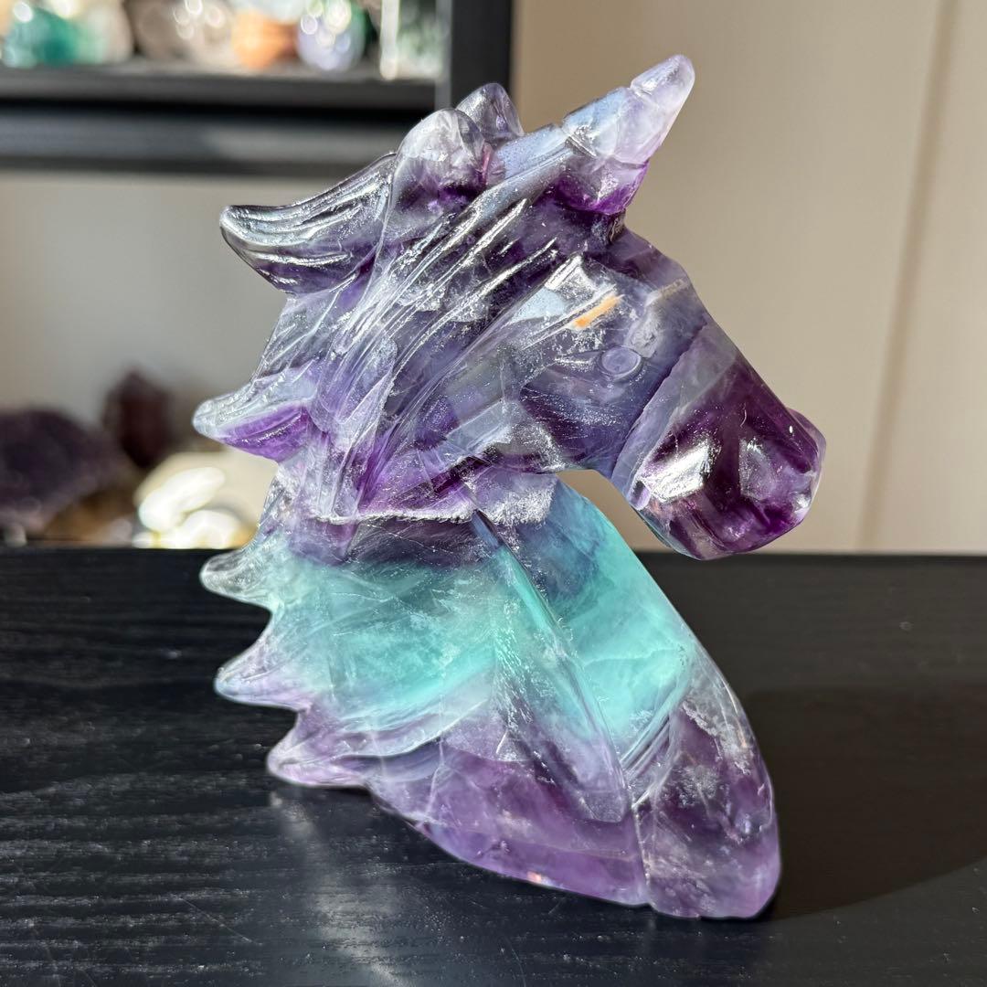 【ありあ】天然石フローライトのユニコーン　置物　彫物NO.011615