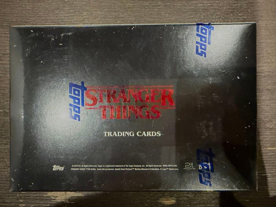 【期間限定出品】 2025 Topps Stranger Things Box