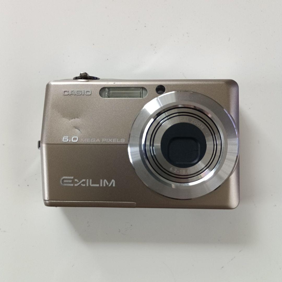 カシオ CASIO EXILIM デジタル コンパクト カメラ ゴールド 稼働品