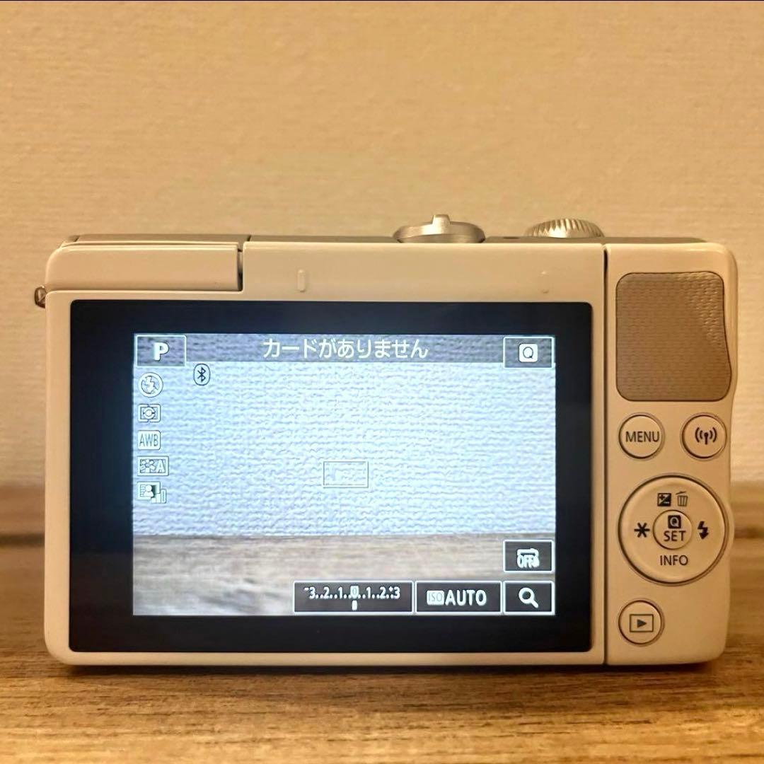 Canon キャノン　EOS M100 ダブルレンズキット