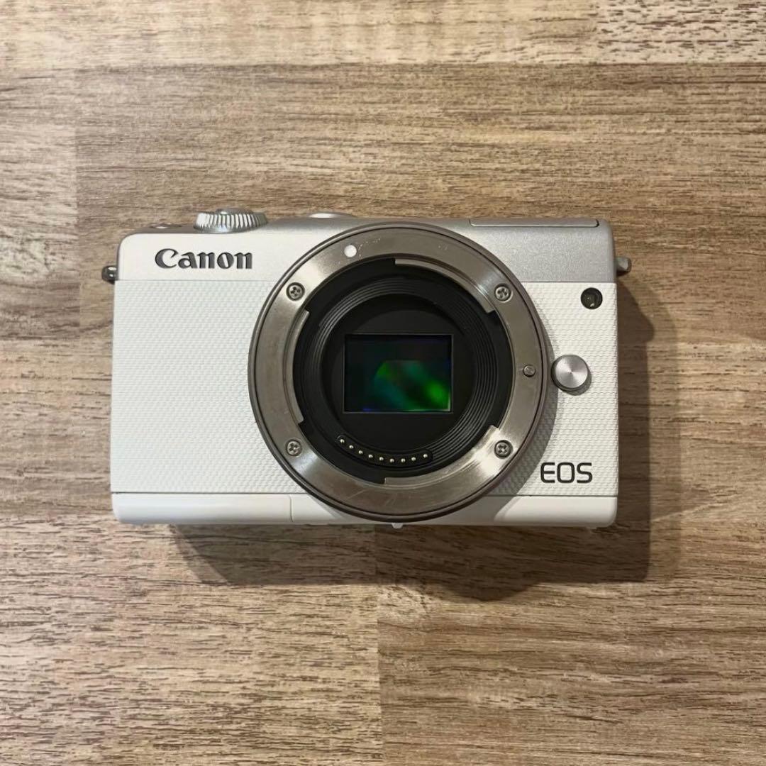 Canon キャノン　EOS M100 ダブルレンズキット