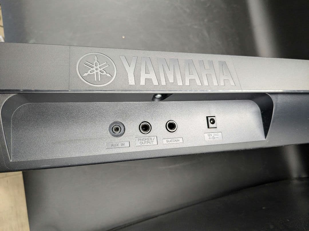 YAMAHA ヤマハ PORTATONE PSR-E263 電子キーボード