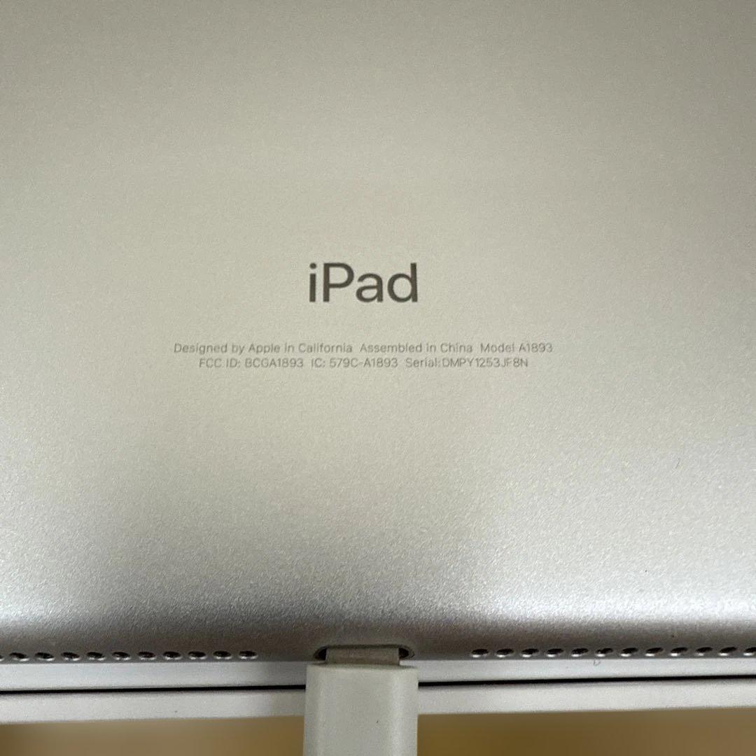 m*0様 【ジャンク品】iPad (第6世代) 128GB Wi-Fi