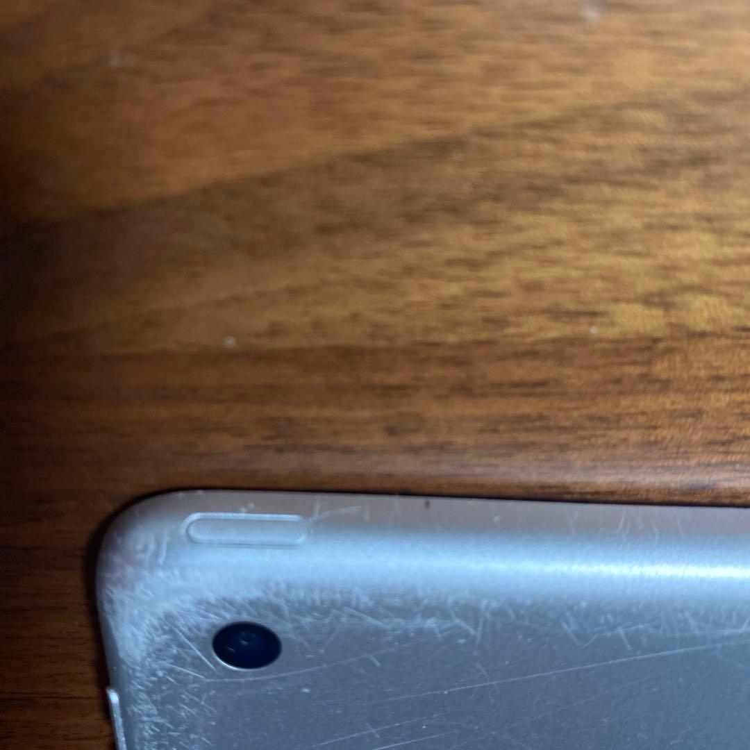 柳*郎様 Apple iPad 128GB 本体　第8世代