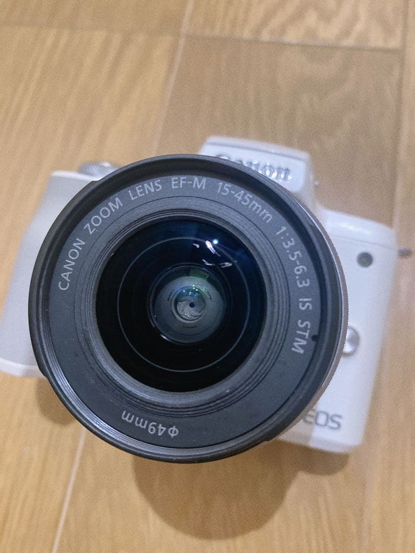 Canon EOS kissM ミラーレスカメラ EF-M 15-45mmレンズ