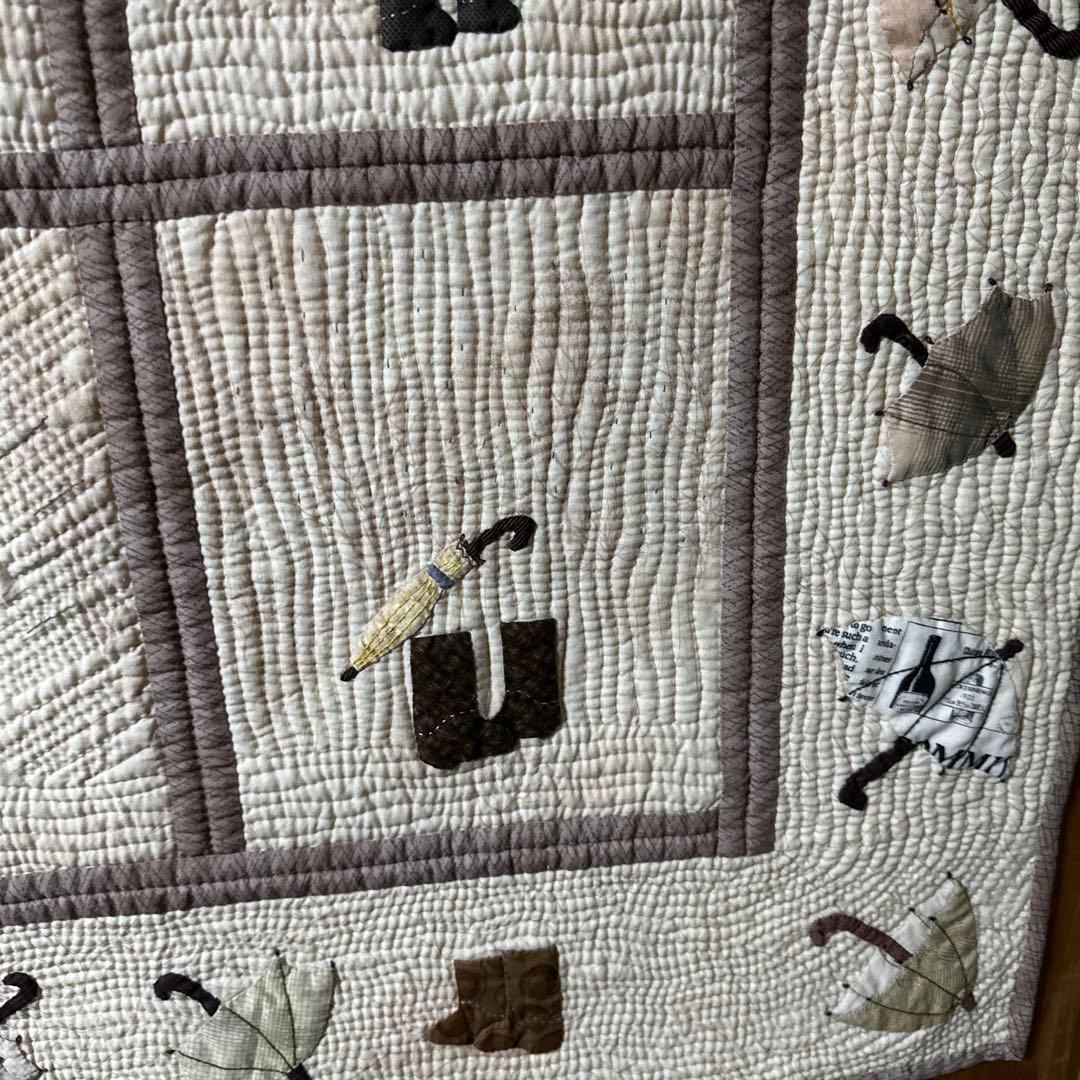 斉藤遥子さんの本を参考にしたパッチワークキルトスーちゃんの傘のタペストリー