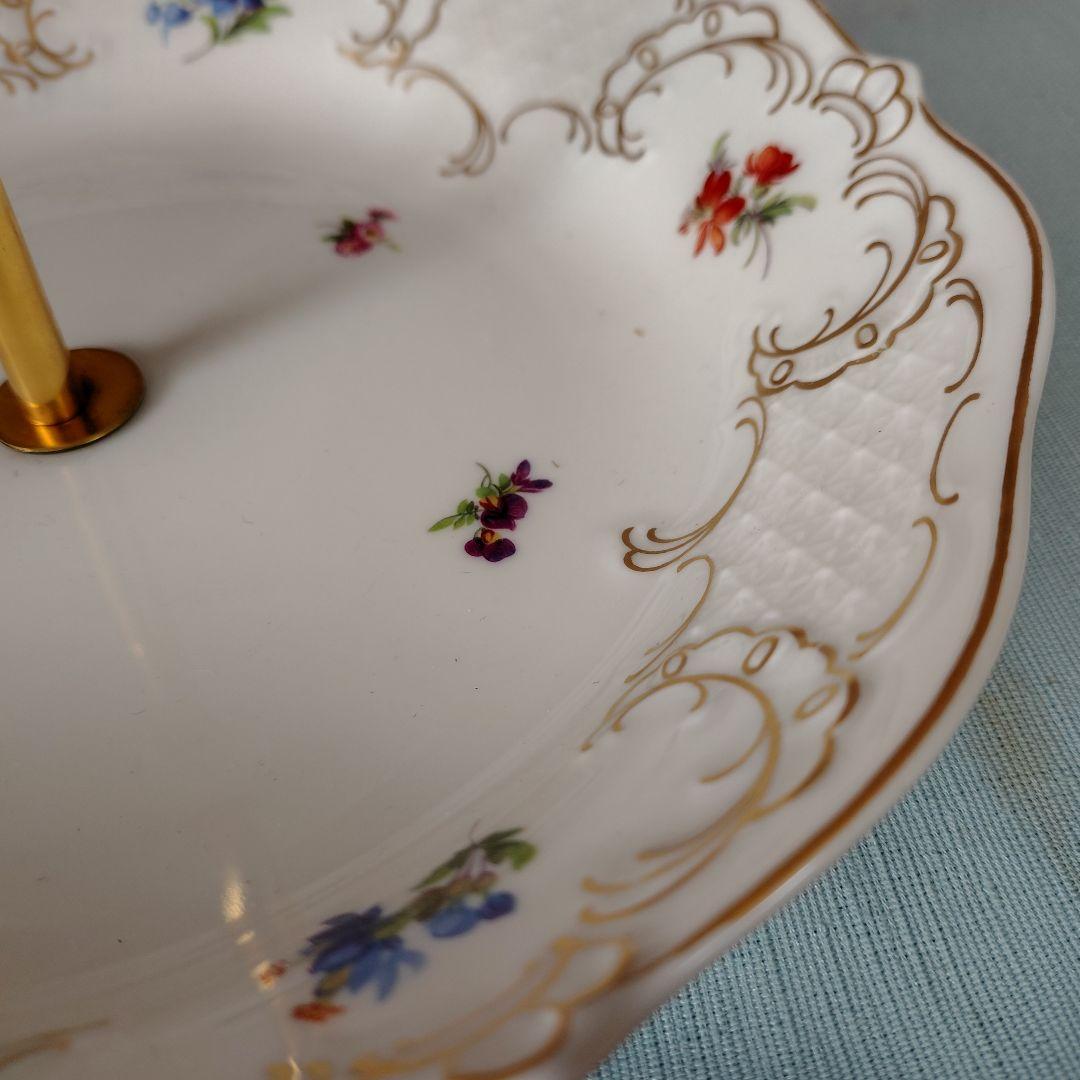 ドイツ/リンドナー製ロココ調 二段式ケーキスタンド 陶器製 花柄 ゴールド