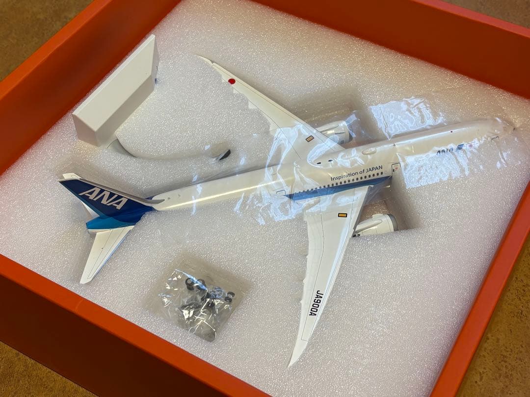 ANA ボーイング787-10モデル 1/200 スケール