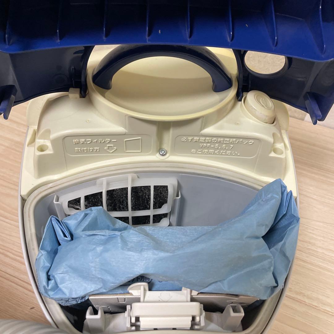 TOSHIBA 紙パック式 掃除機 VC-D50K　2016年製