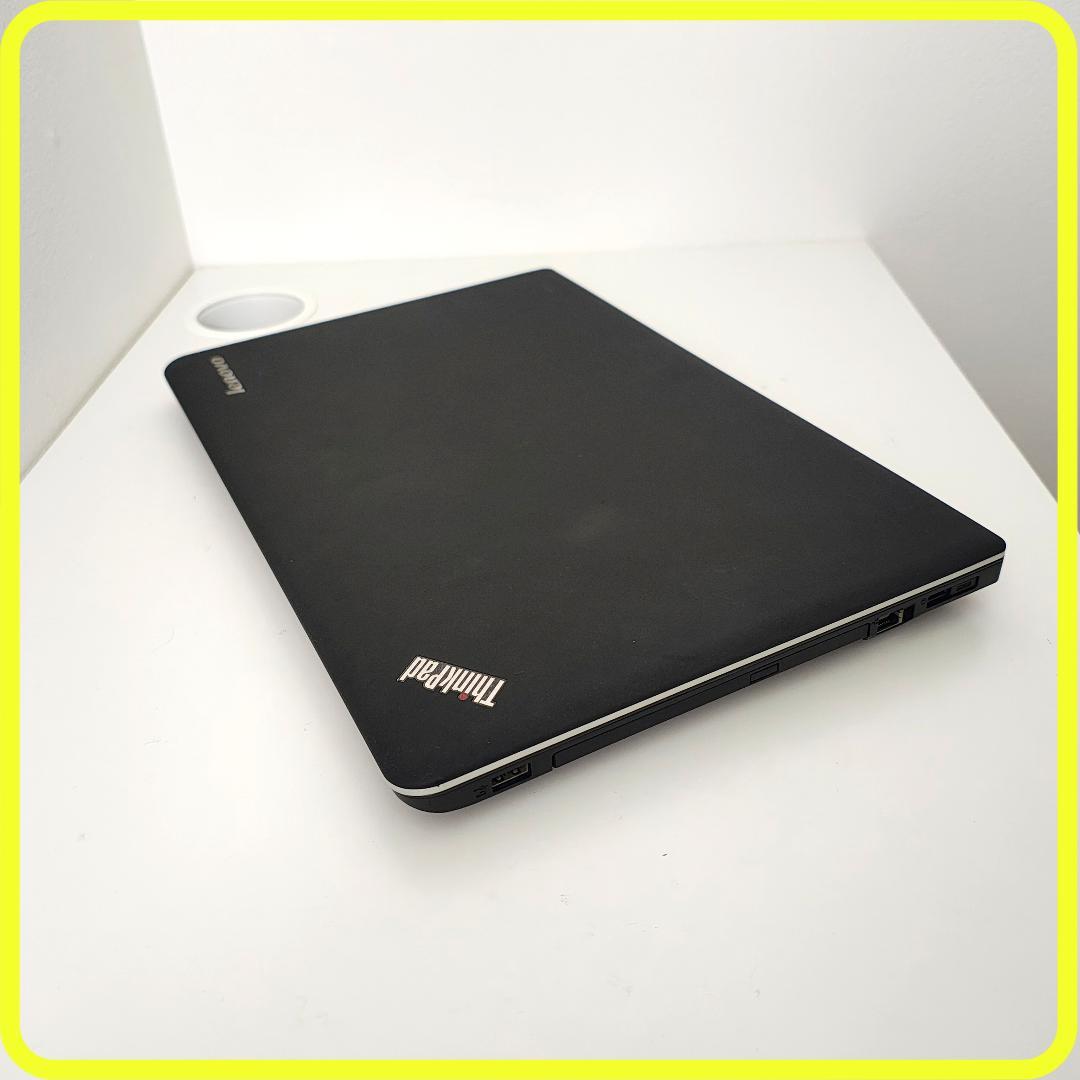 windows11　ノートパソコン⭐️SSD　カメラ　office　818