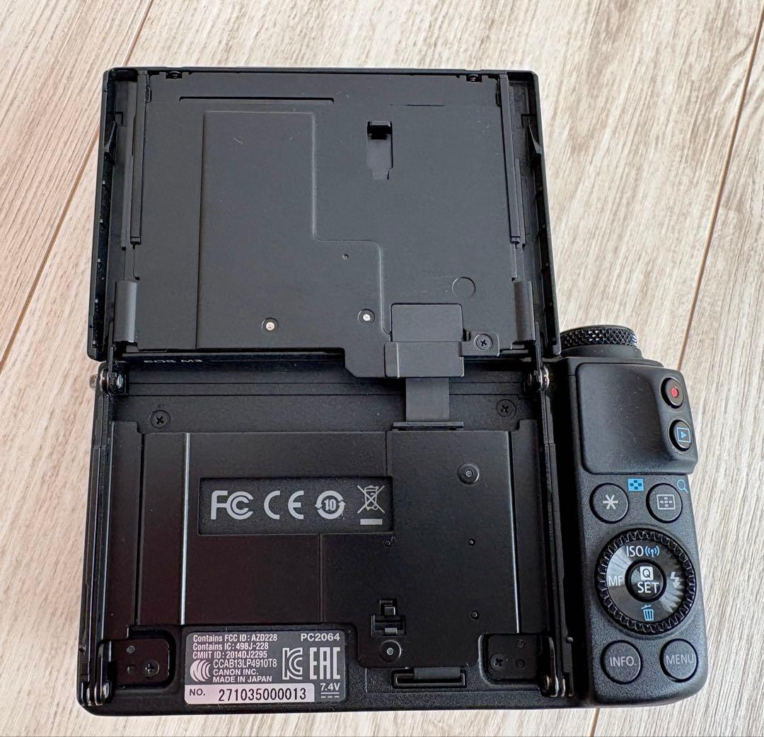 Canon EOS M3 ミラーレス一眼カメラ レンズ3本付き