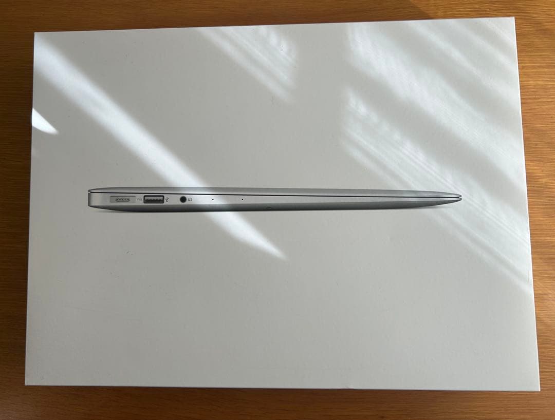 中古 Apple MacBook Air 13.3inch 2017年