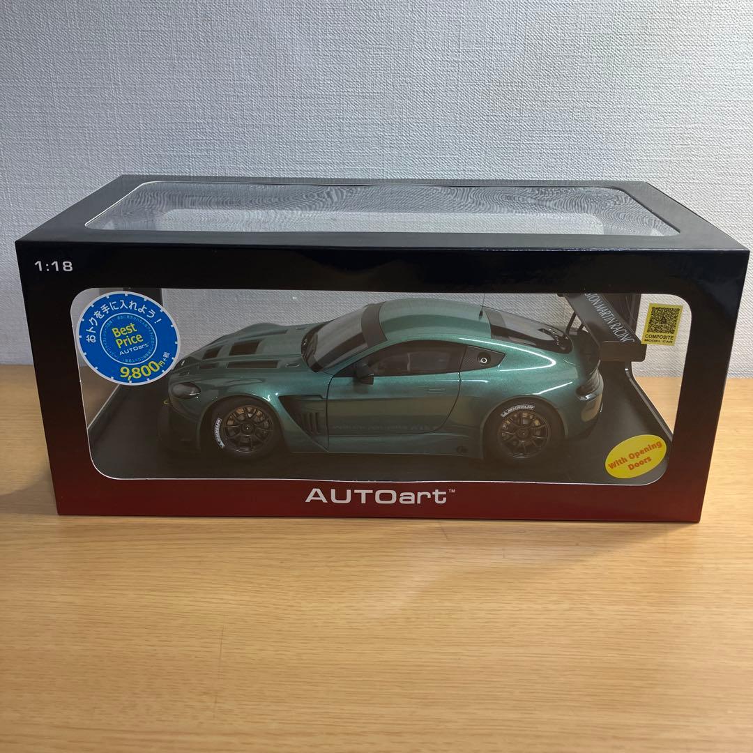 1/18 ASTON MARTIN VANTAGE V12 GT3(グリーン)