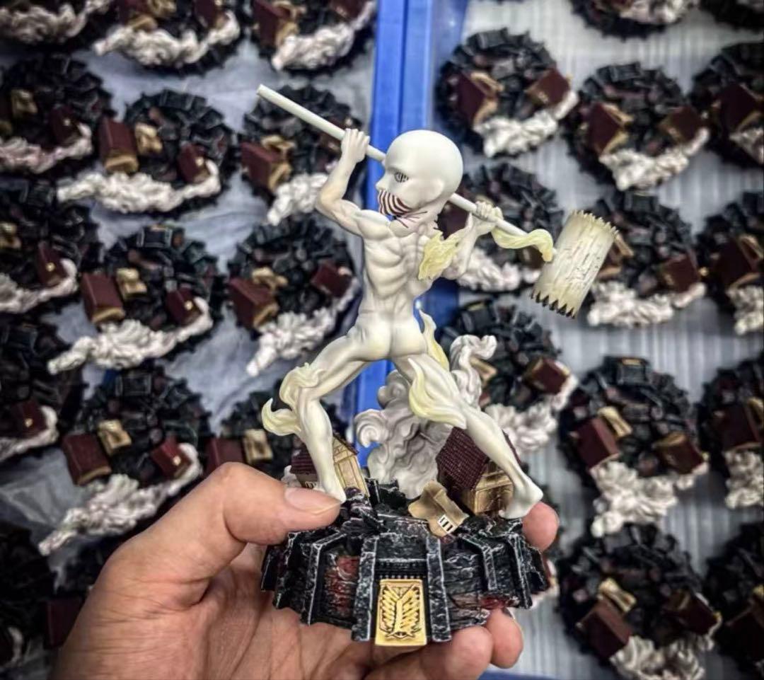 進撃の巨人 ① 戦鎚の巨人ガレージキット ガレキ スタチュー