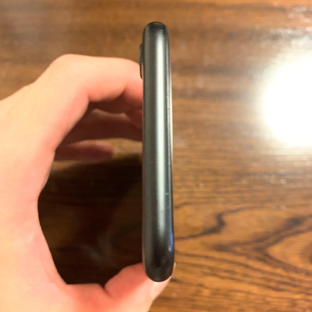iPhone 7 32GB ブラック　SIMフリー　初期化済み　充電ケーブル付き