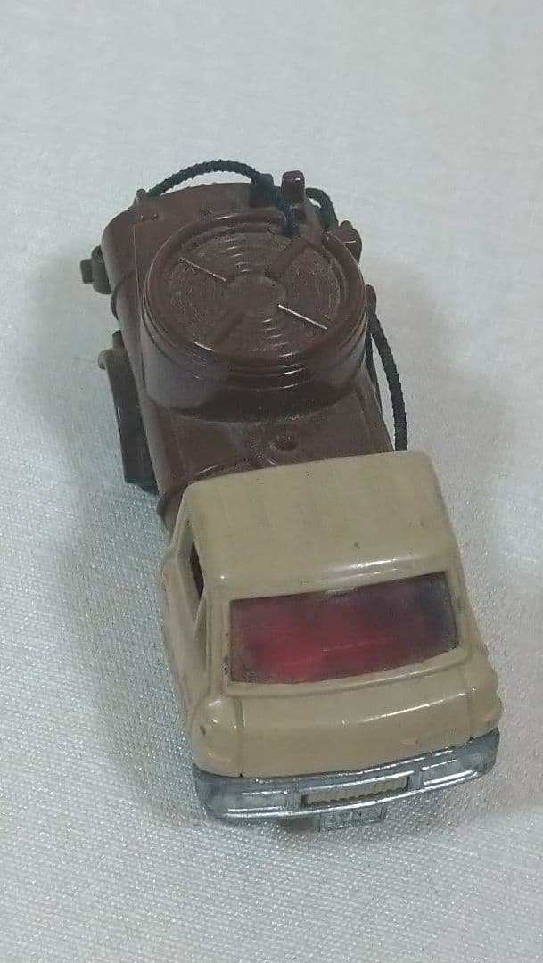トミカ トヨタ ダイナ バキュームカー 公共清掃事業 No.39 1/68