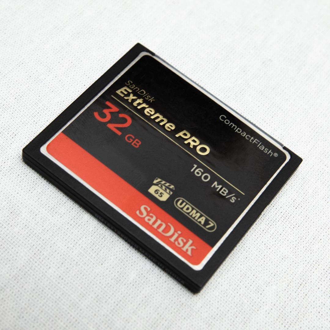 Canon EOS 5D Mark Ⅱ シャッター18324回 CFカード付き