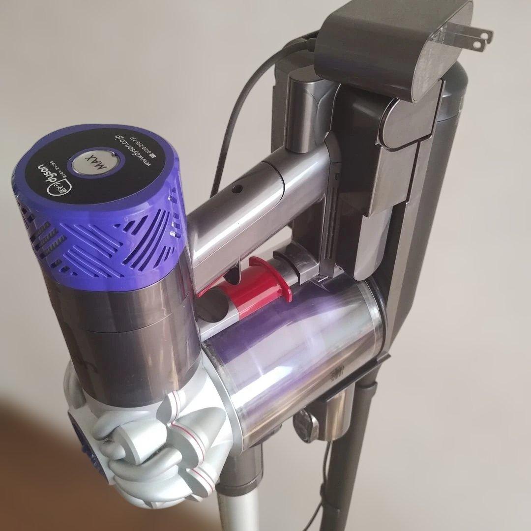 Dyson V6 サイクロン式掃除機 充電器付き　充電スタンド　他 付属品付き