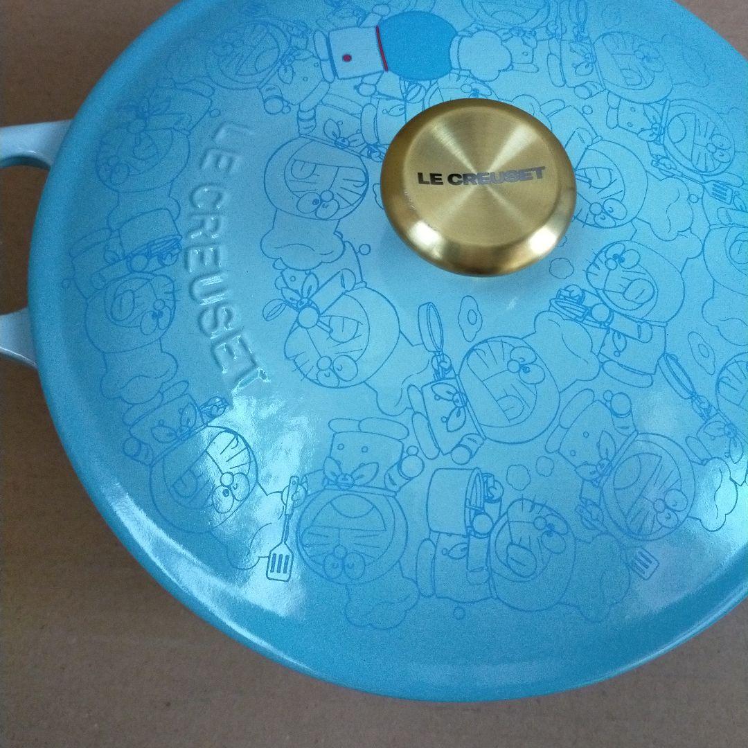 L未使用 ル・クルーゼ ドラえもん マルミット 22cm ゴールドツマミ