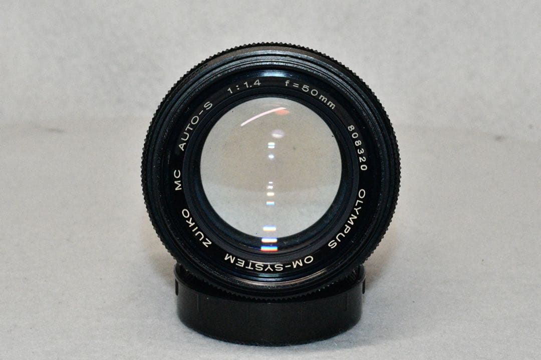 お値引き《動作品》OLYMPUS OM-1+標準レンズ付き a402