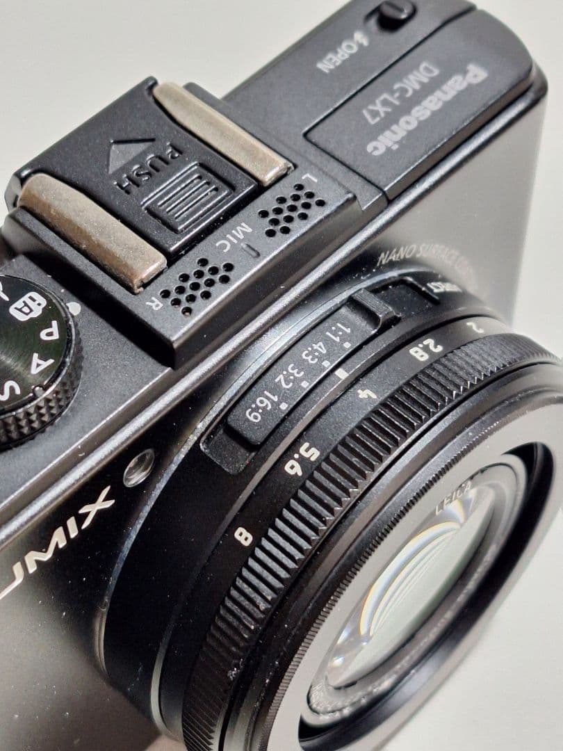 デジタルカメラ LUMIX DMC-LX7