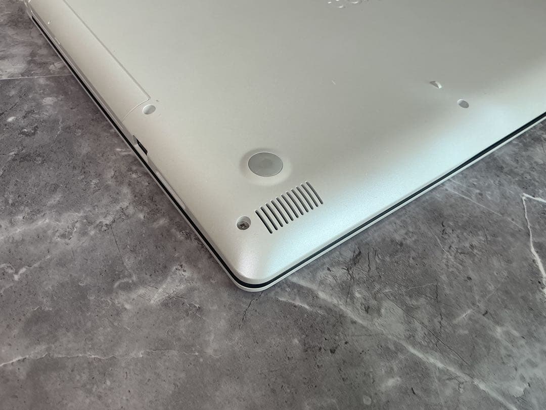 DELL inspiron 3593 第10世代 新品SSD256　FHD液晶