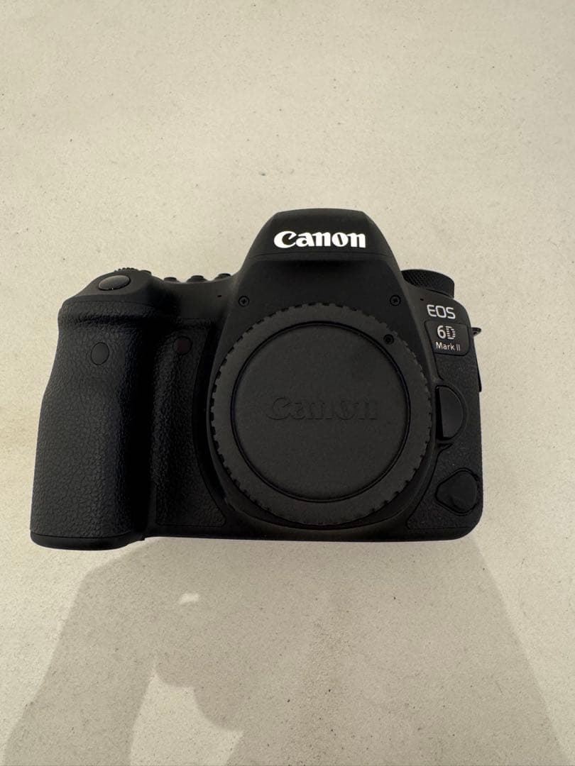 Lam Vũ 　Canon EOS 6D Mark II
