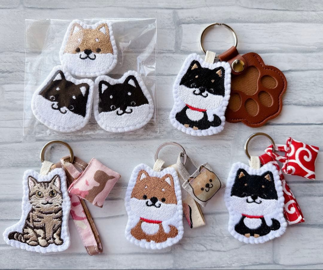 専用　ハンドメイド　刺繍　黒柴犬　ひょっこり　ショルダートートバッグ　唐草模様