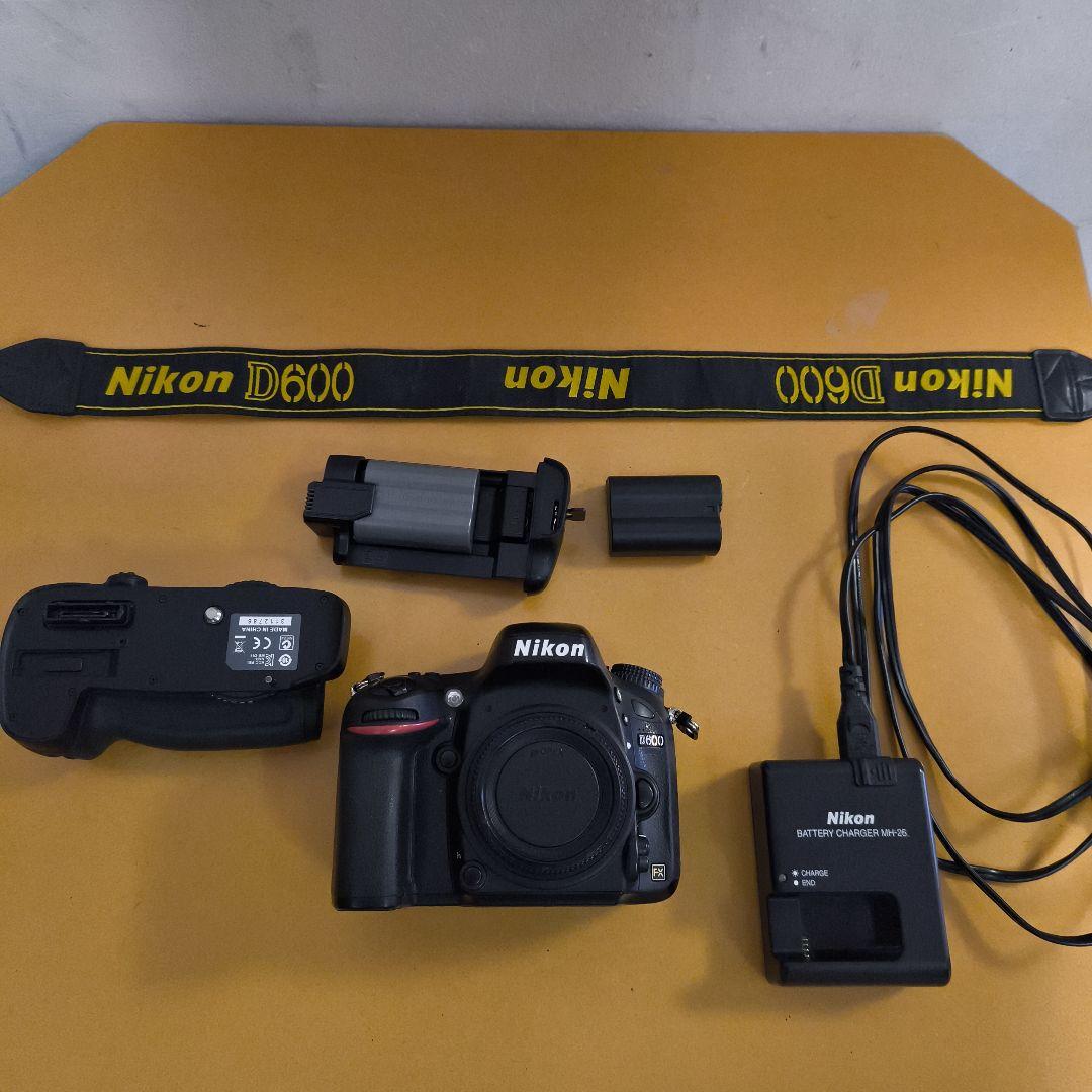 最小価格！！Nikon D600 デジタル一眼レフカメラ