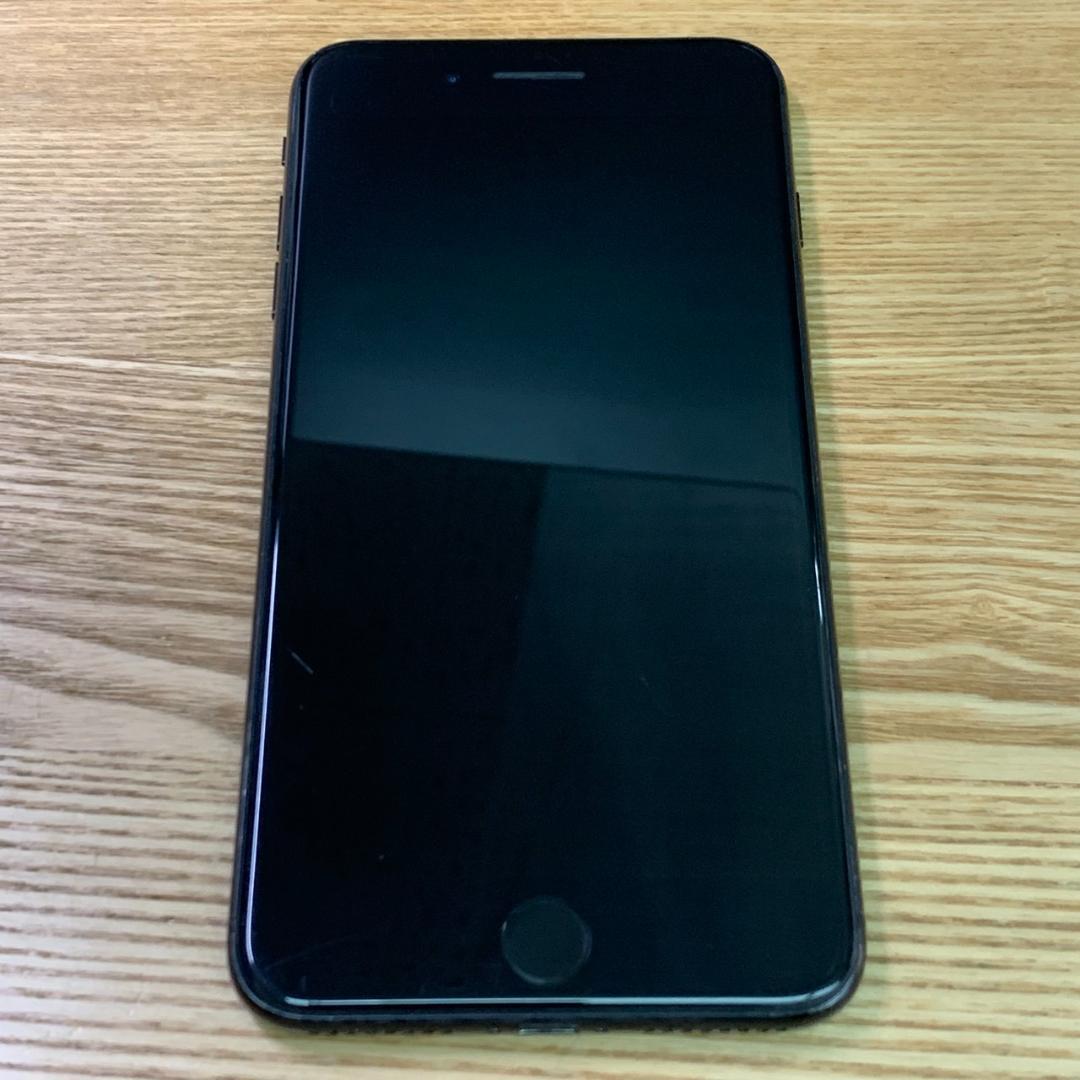 Q8 SIMフリー iPhone7Plus 128GB Black おまけ付き