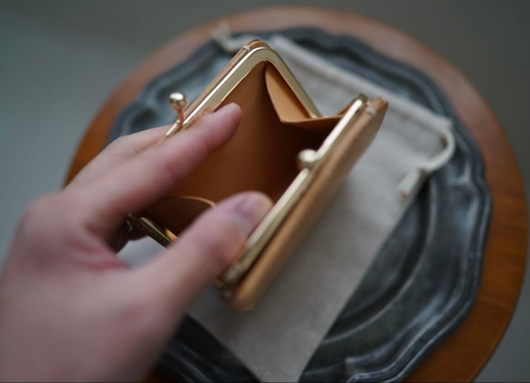 【一点もの】ハンドメイド 本革 がま口 二つ折り財布