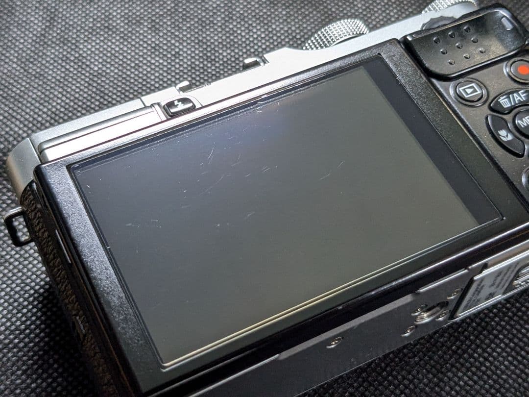 FUJIFILM ミラーレス一眼 X-M1 レンズキット（使用済み中古品）