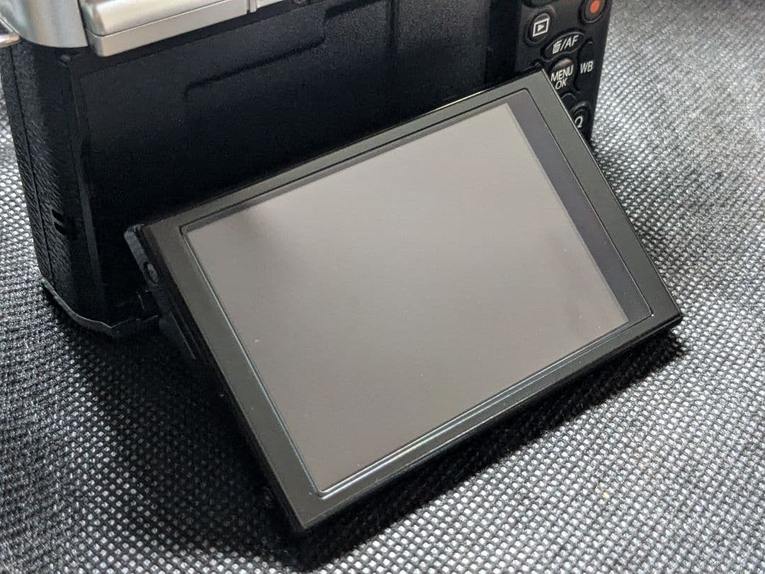 FUJIFILM ミラーレス一眼 X-M1 レンズキット（使用済み中古品）