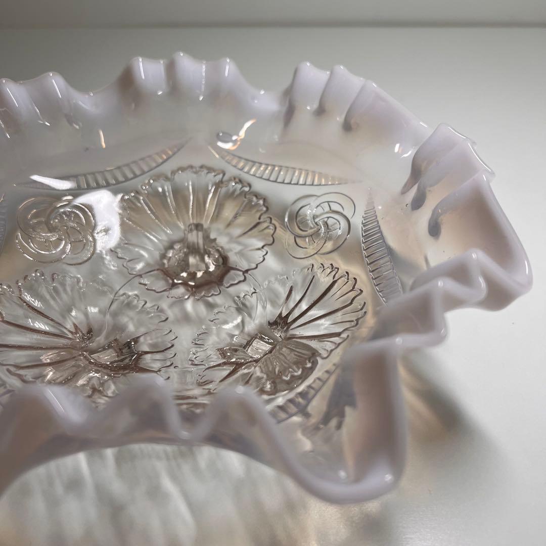 希少 アンティーク ノースウッド 足付きボウル フリル オパールセント 乳白色