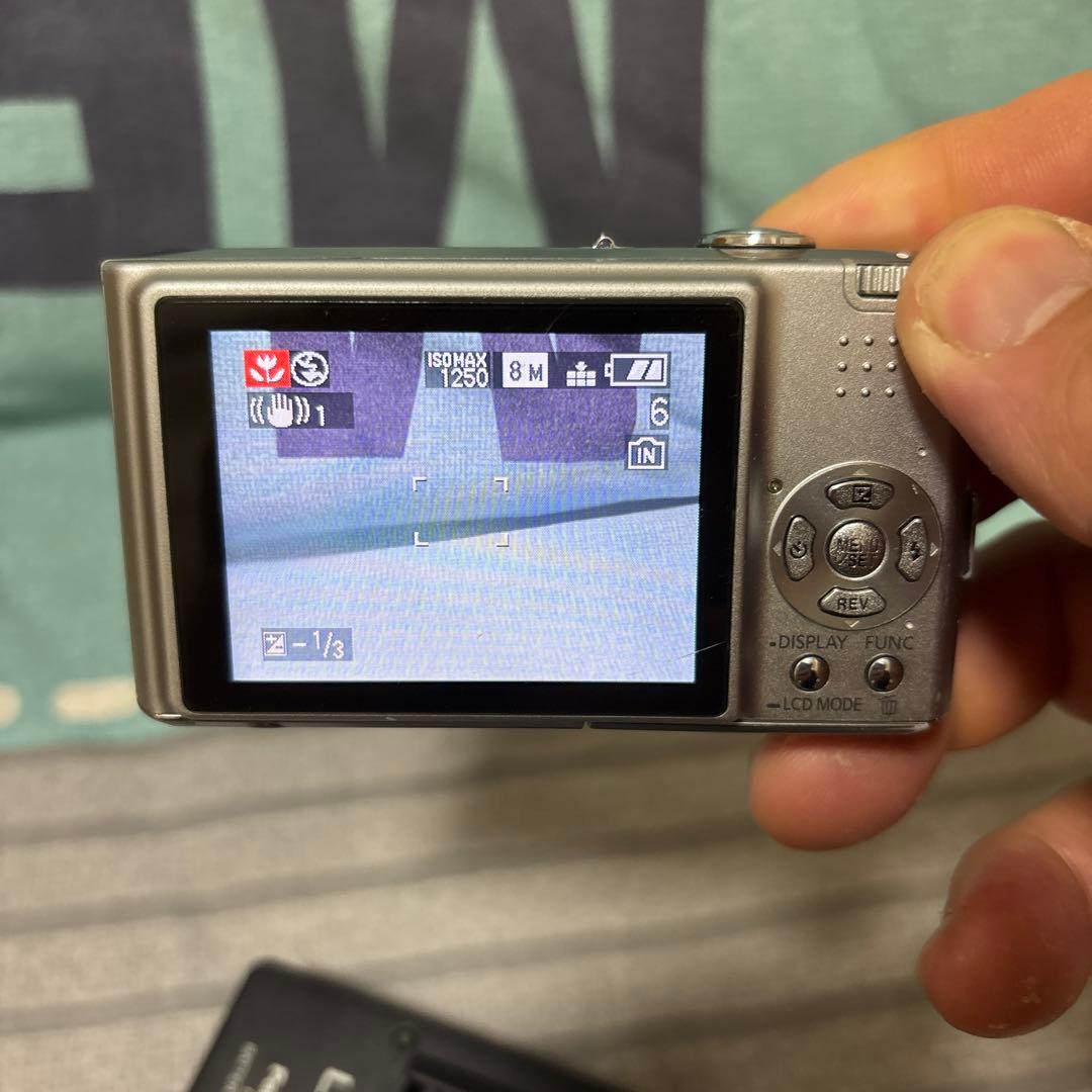 Panasonic パナソニック DMC-FX33 コンパクトデジタルカメラ