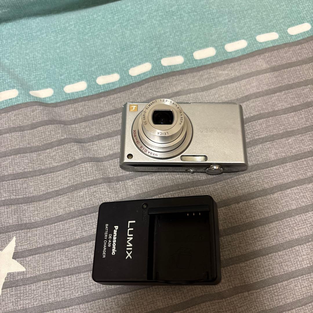 Panasonic パナソニック DMC-FX33 コンパクトデジタルカメラ