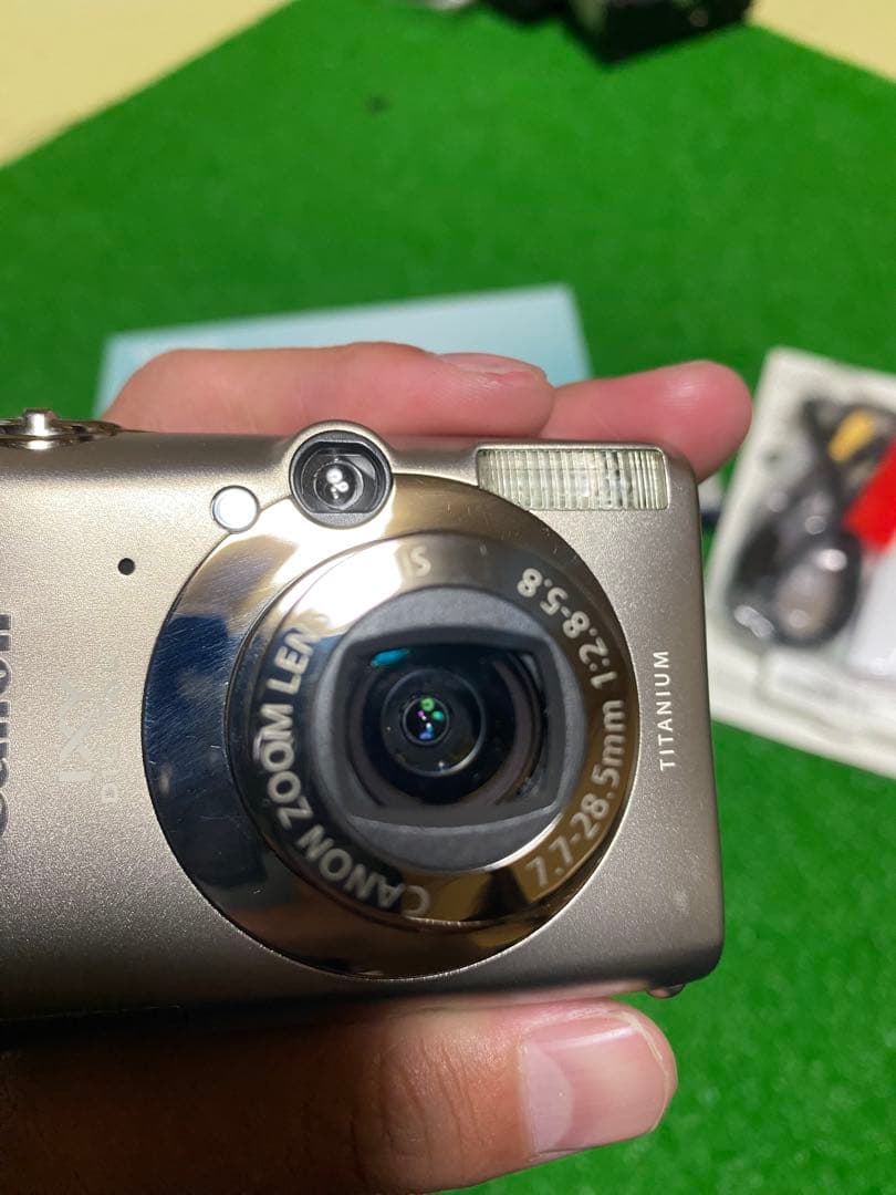 デジタルカメラ IXY DIGITAL 2000 IS