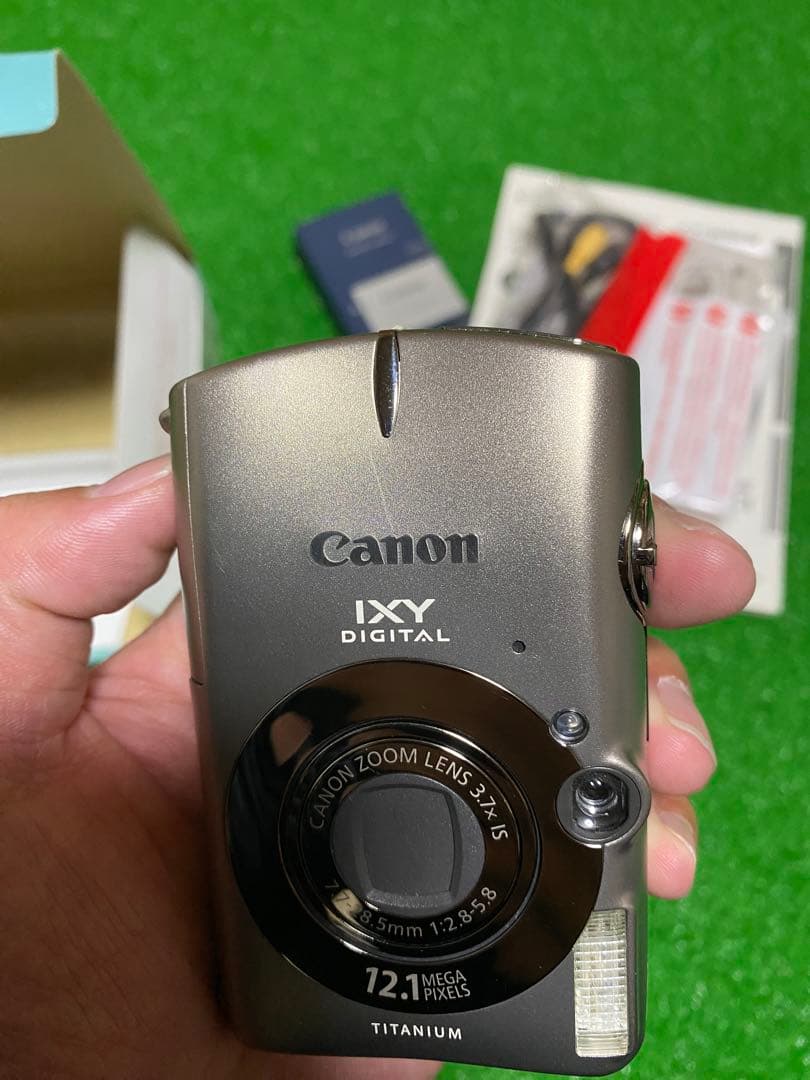 デジタルカメラ IXY DIGITAL 2000 IS