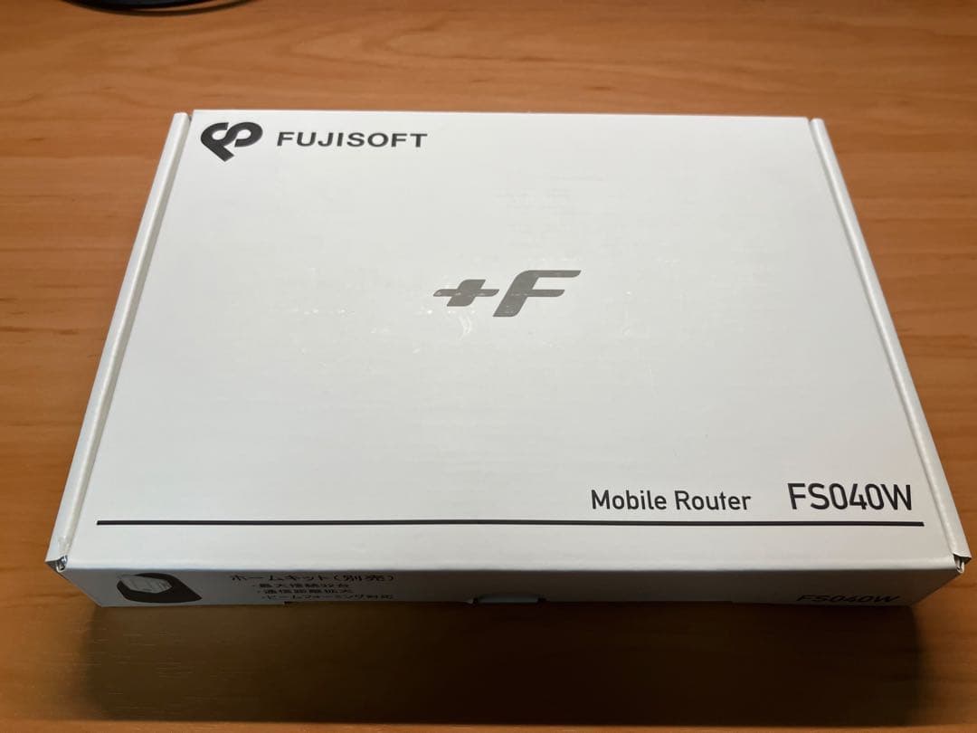 モバイルルーター FS040W (FUJISOFT)