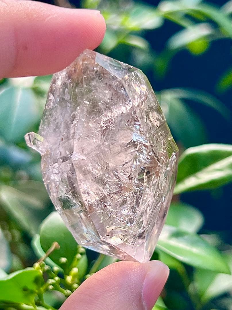 虹入＊水入り水晶　ハーキマーダイヤモンド　パキスタン産　 気泡　天然石古代水入り