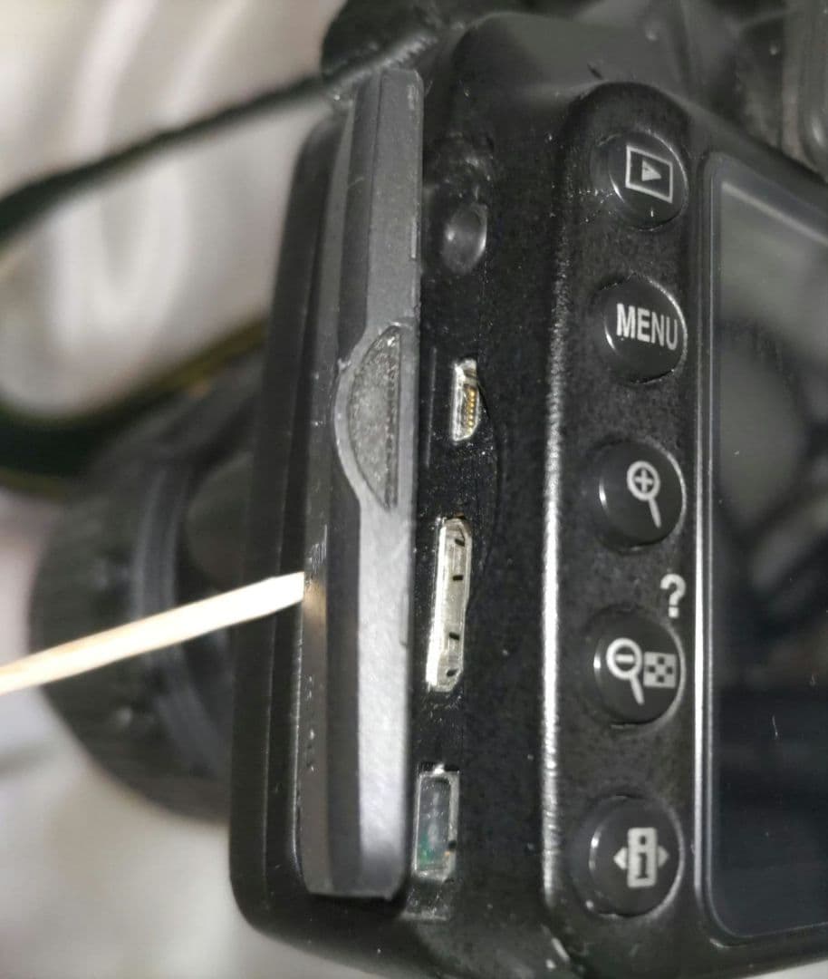 ショット数■6,606回 Nikon D3200 デジタル一眼レフ レンズ付