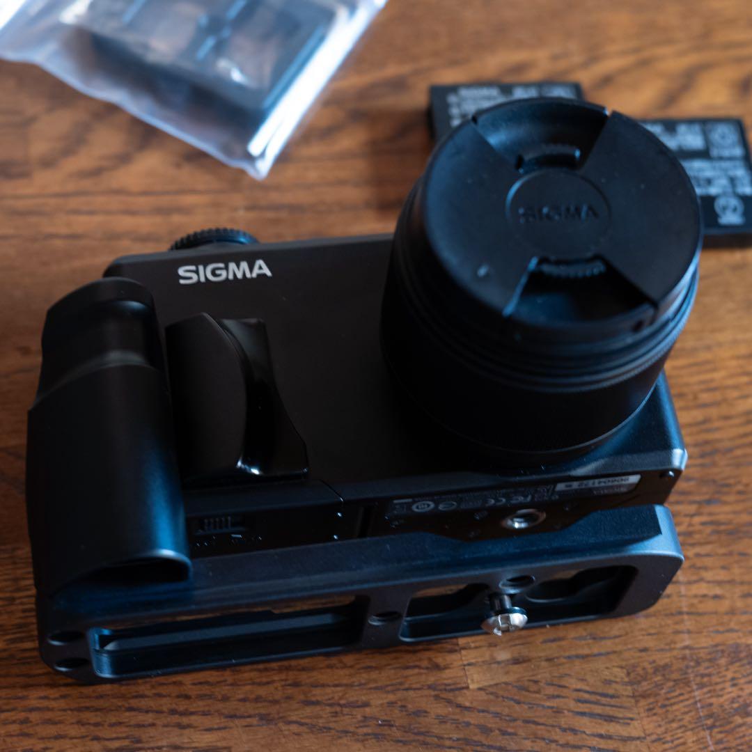SIGMA DP3 Merrill コンパクトデジタルカメラ