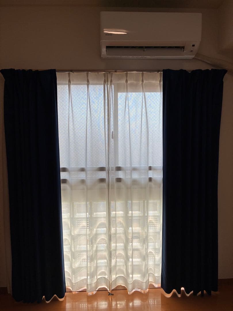 ネイビー　防炎カーテン　レース付き
