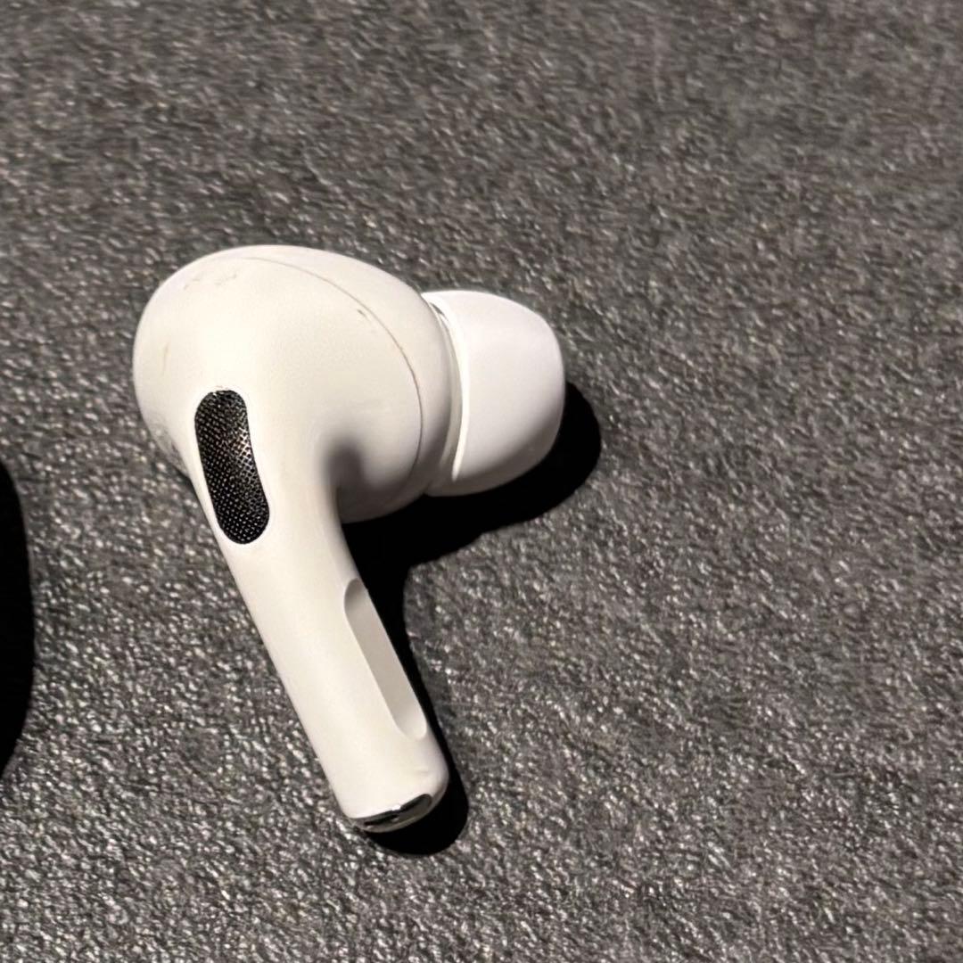 AirPods Pro イヤホン(右)