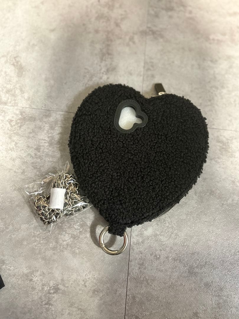 ajew♡エジュー　iPhone16ケース　新品