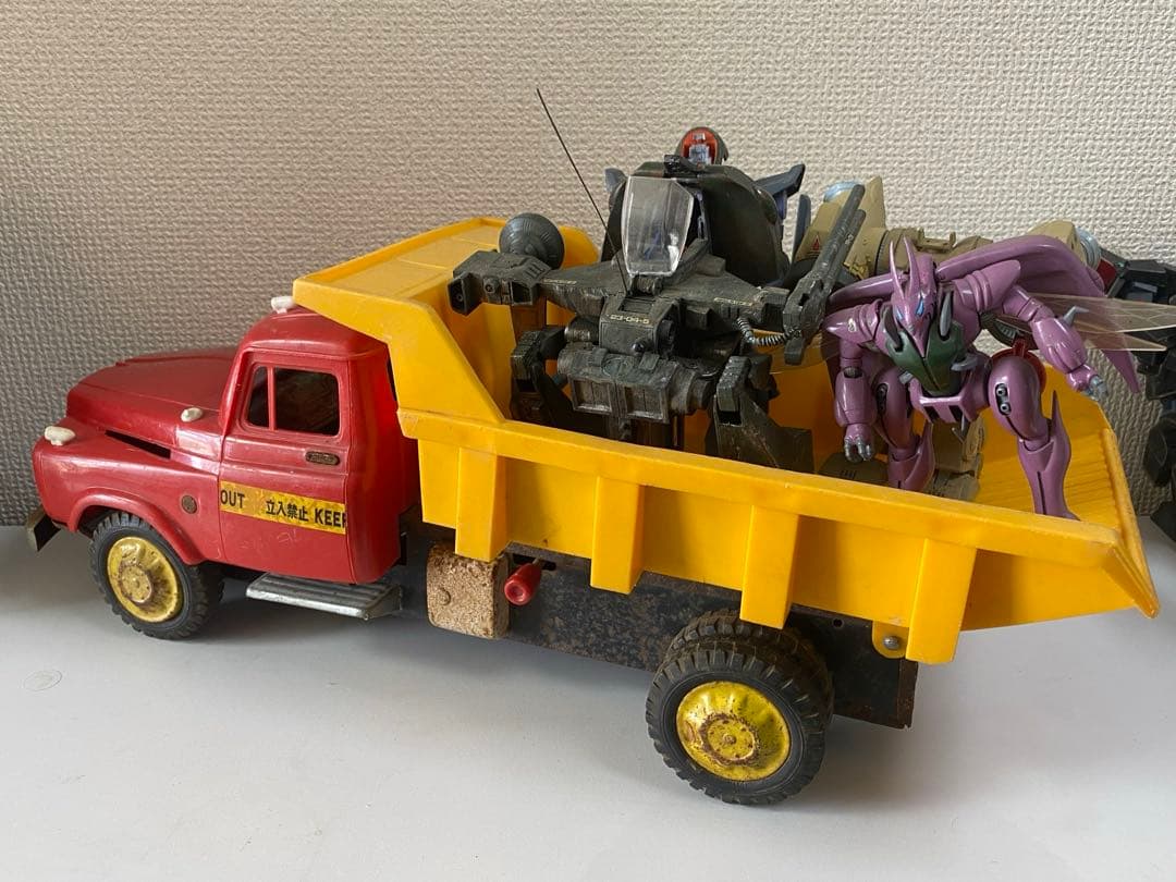 トヨタ　ボンネットトラック　日本製　ブリキ　おもちゃ　1/18スケール以上