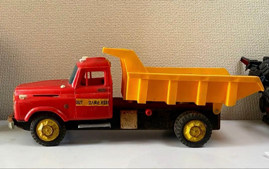 トヨタ　ボンネットトラック　日本製　ブリキ　おもちゃ　1/18スケール以上
